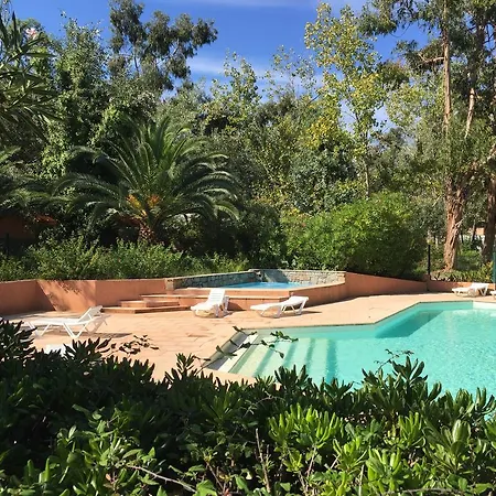 Camping Benista 4*